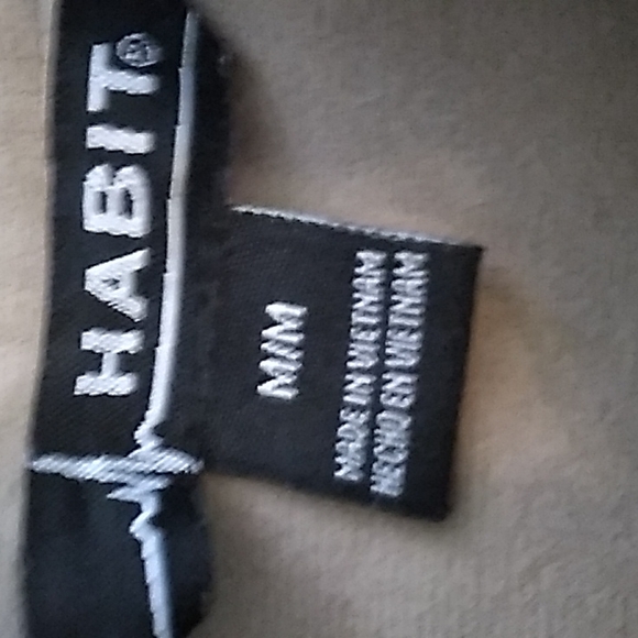 Women's Camo Habit Jacket, Size M - Picture 2 of 6